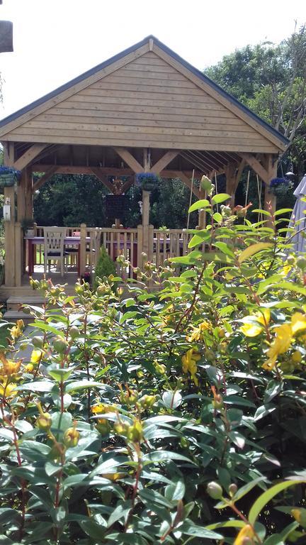 Woodlands House Bed & Breakfast