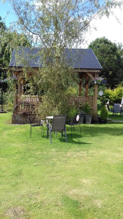 Bed & Breakfast Woodlands House Farranfore
